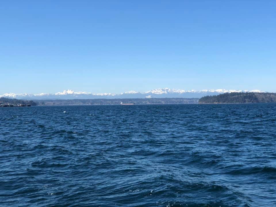 Sailing away from last night’s mooring spot