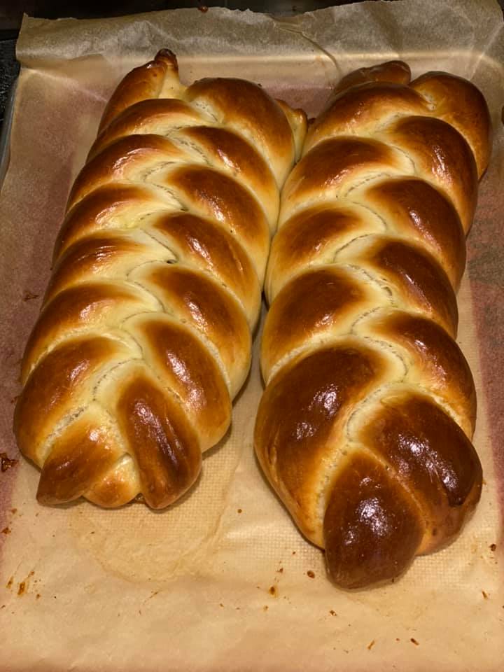 Five strand and three strand challah