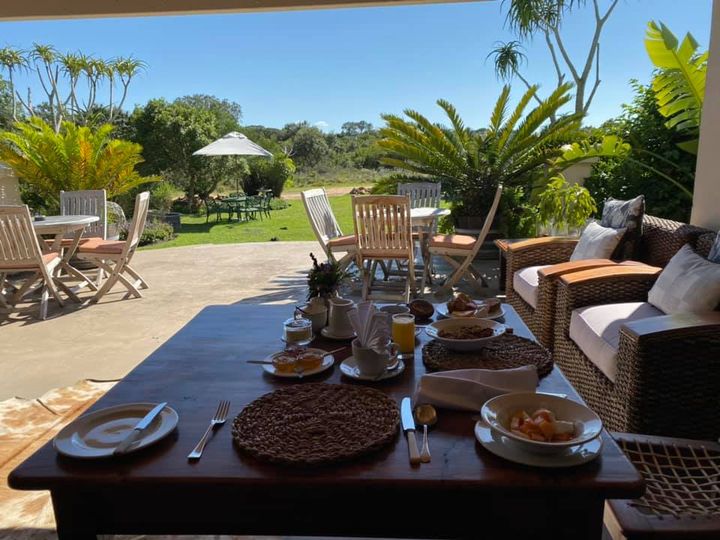 Breakfast at the Dune Ridge Country House before driving back to Cape Town